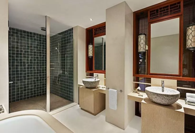 سوییت با چشم‌انداز دریا, Shangri La Boracay