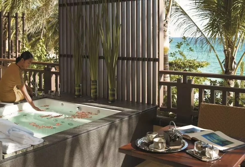 سوییت با چشم‌انداز دریا, Shangri La Boracay