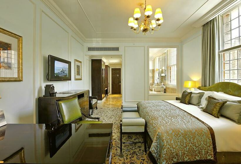 اتاق کلاب, Taj Cape Town