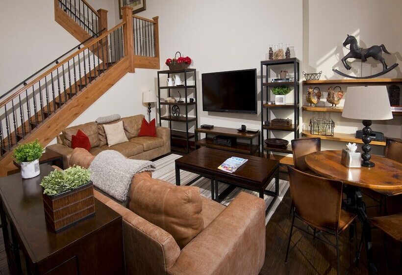 1 Bedroom Penthouse Apartment, The Arrabelle At Vail Square, A Rockresort