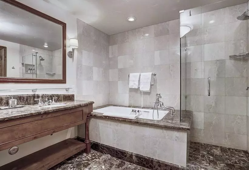 اتاق لوکس, The Arrabelle At Vail Square, A Rockresort