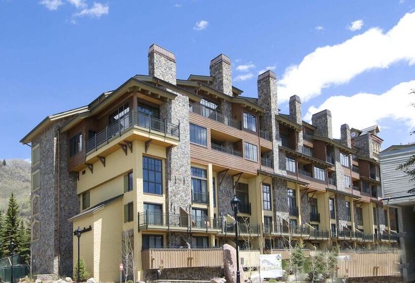 1 Bedroom Penthouse Apartment, The Arrabelle At Vail Square, A Rockresort