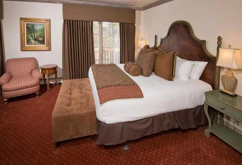 کلبه ییلاقی, The Arrabelle At Vail Square, A Rockresort