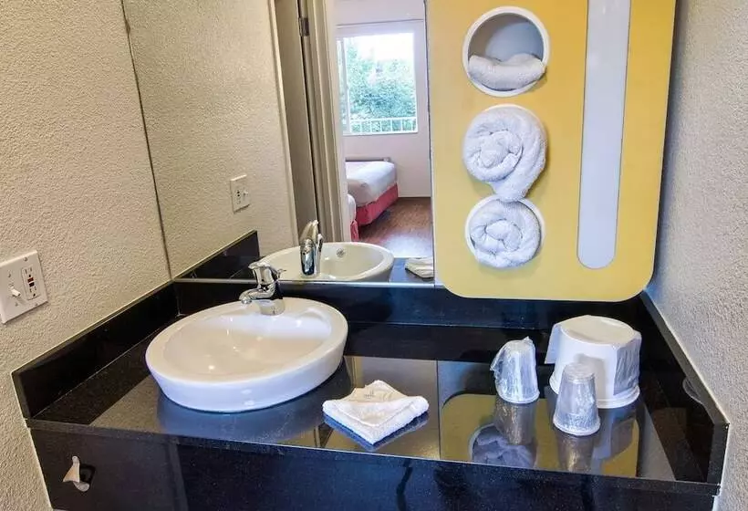 2ダブルベッドのスタンダードルーム, Motel 6coeur D Alene, Id