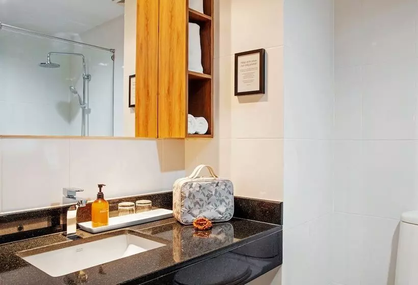 استودیوی استاندارد, Sunwing Kamala Beach