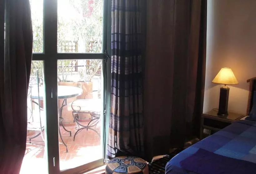 سوییت, Riad Tafilag