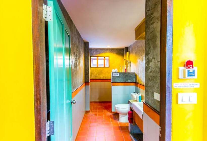 プールの見えるデラックスルーム, See Through Resort Haad Yao