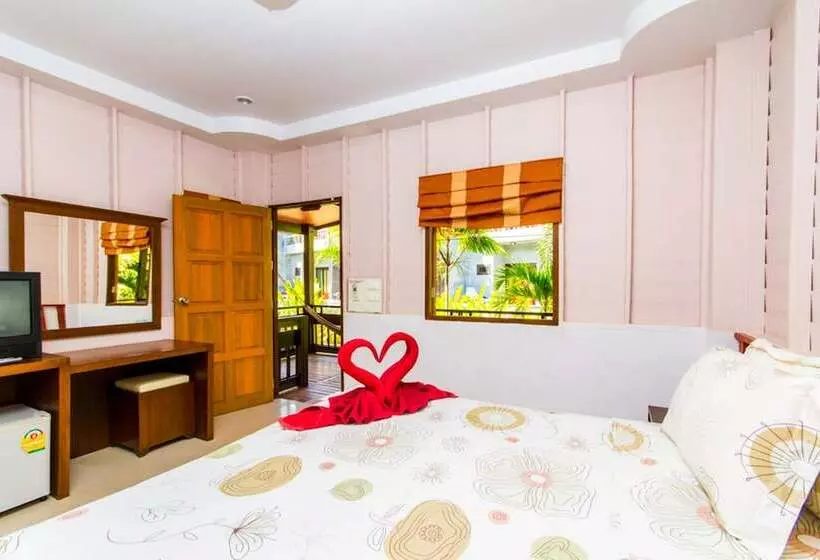 بانگلوی سوپریور, See Through Resort Haad Yao