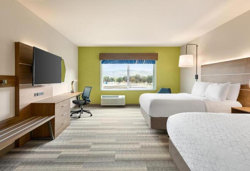 适合残疾人使用的标准间, Holiday Inn Express & Suites   Ukiah, An Ihg