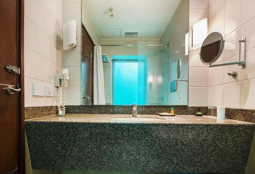 デラックスルーム, Fabhotel Prime Shervani