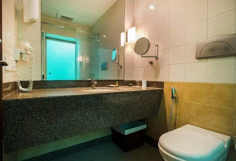 デラックスルーム, Fabhotel Prime Shervani