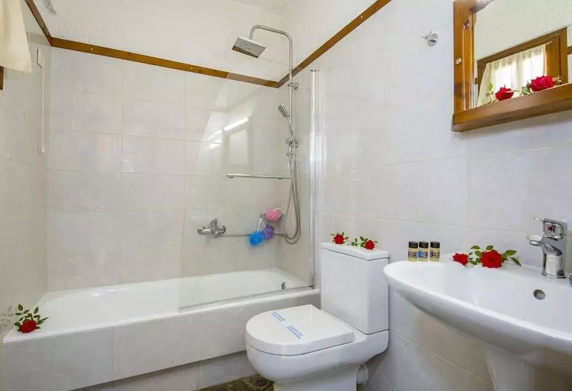 スタンダードスタジオ, Folia Apartments Chania