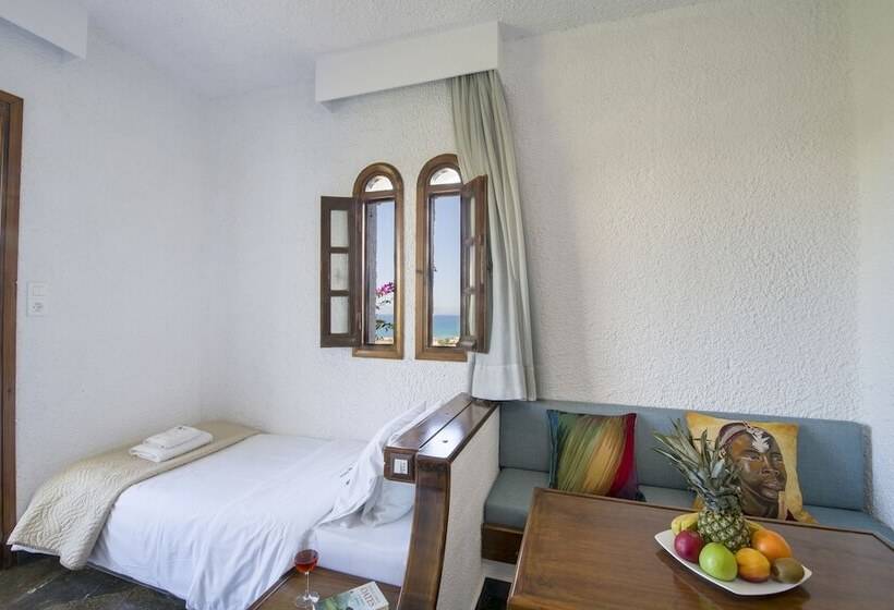 استودیوی استاندارد با چشم‌انداز دریا, Folia Apartments Chania