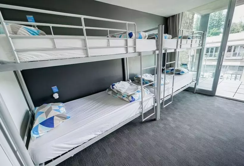 ルームシェアのワンベッド, Nomads Queenstown Hostel