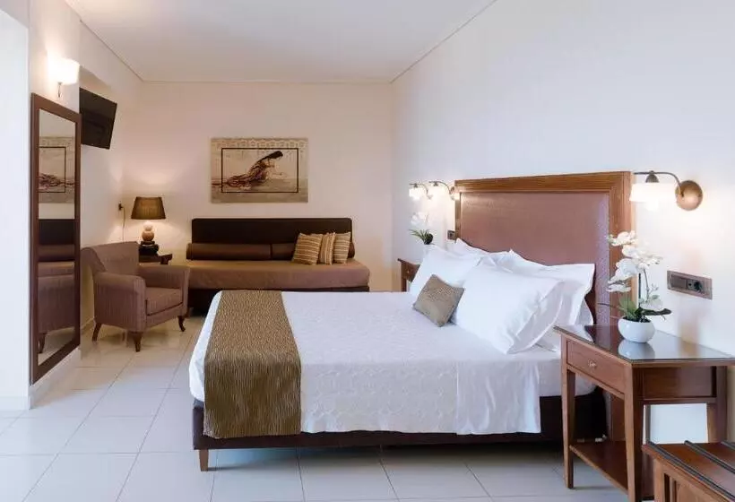 اتاق اجرایی با چشم‌انداز دریا, Akti Taygetos Conference Resort