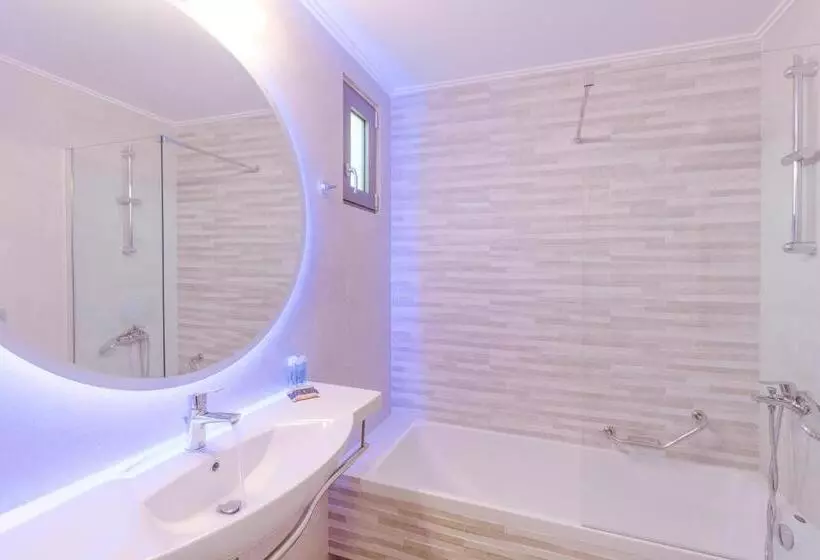 سوئیت جونیور با چشم‌انداز باغ, Akti Taygetos Conference Resort