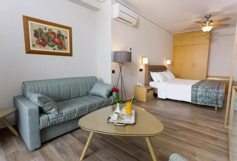سوئیت جونیور با چشم‌انداز باغ, Akti Taygetos Conference Resort
