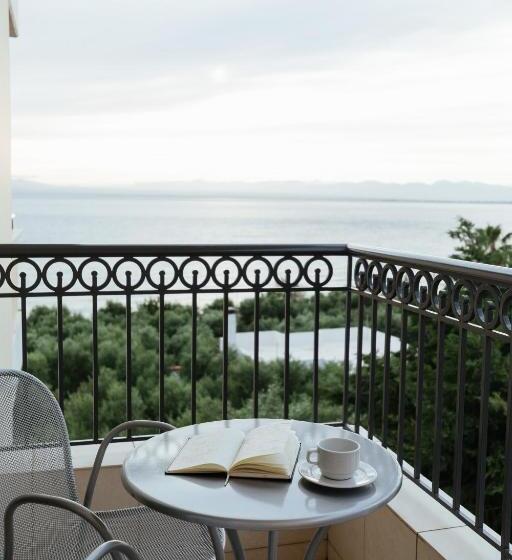 Номер Superior Боковой Вид на Море, Akti Taygetos Conference Resort