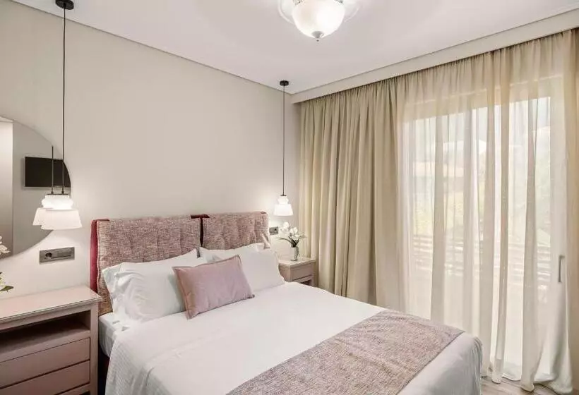 Family flat with garden view, Akti Taygetos Conference Resort