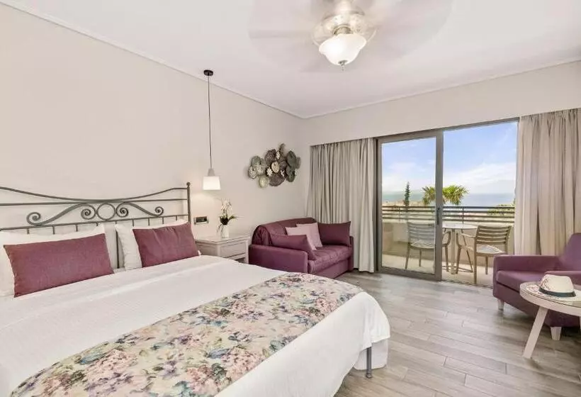 Superior bungalow with sea view, Akti Taygetos Conference Resort