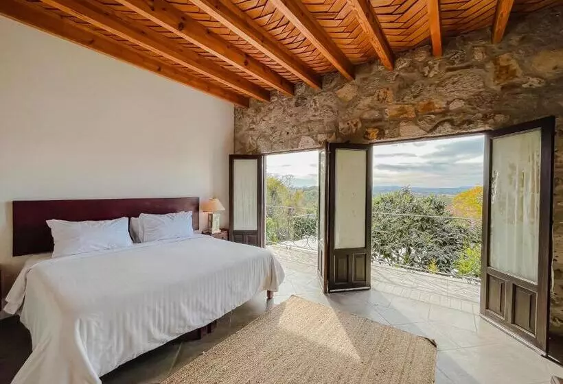 سوییت جونیور, Casa Liza