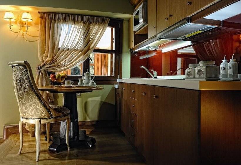 豪华套房, Civitas Suites