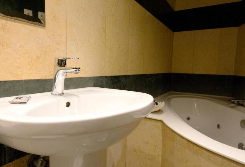 豪华套房, Civitas Suites