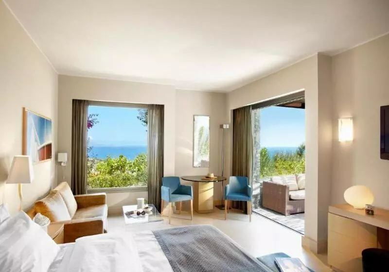Junior Suite with Pool