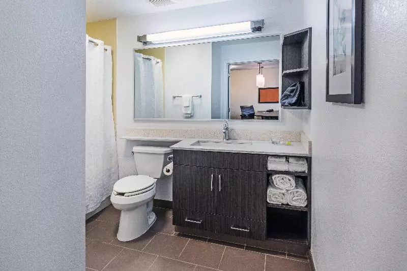 سوییت جونیور, Gloria Maris Hotel Suites And Villa