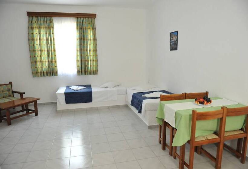 شقة غرفة واحدة, Maritime