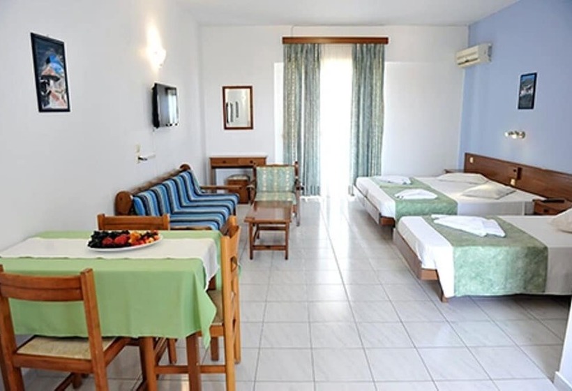 غرفة قياسية ثلاثية, Maritime