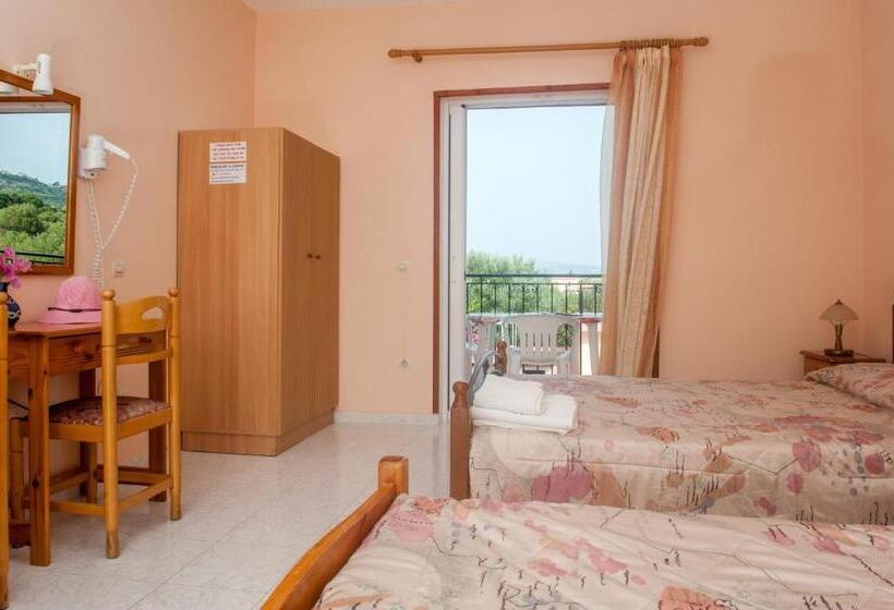 스탠다드 트리플 룸, Paradise Studios