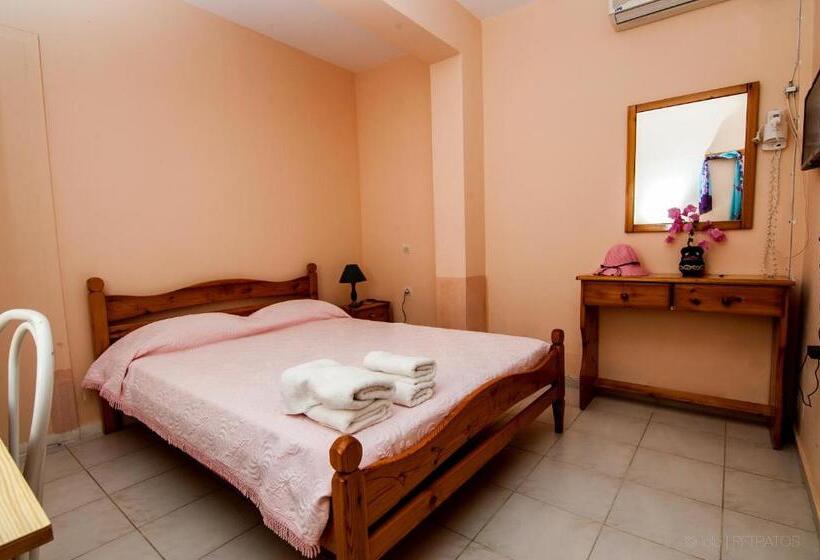 스탠다드 룸, Paradise Studios