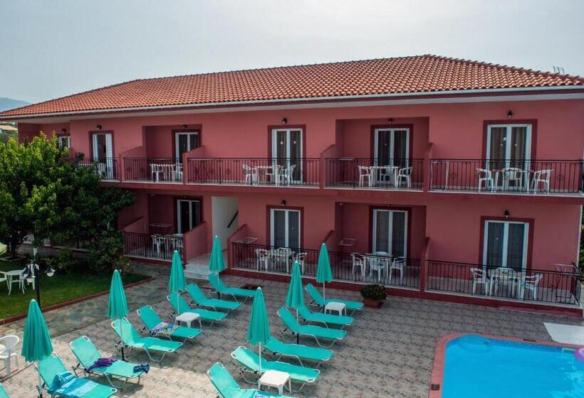 스탠다드 트리플 룸, Paradise Studios