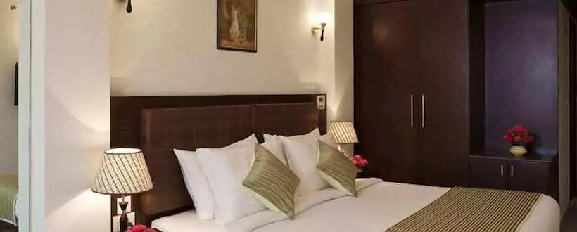 Deluxe-huone, Saptagiri