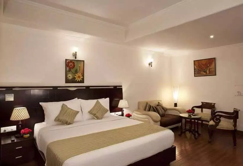 Deluxe-huone, Saptagiri