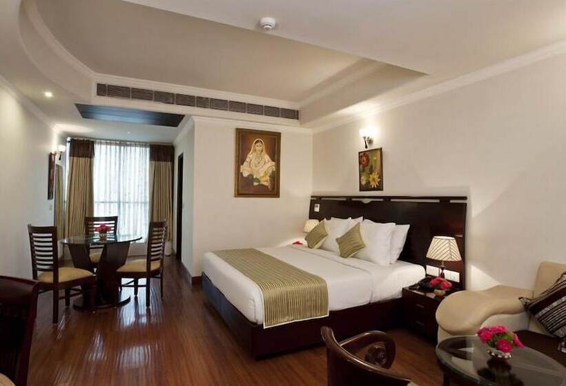 غرفة كلوب, Saptagiri