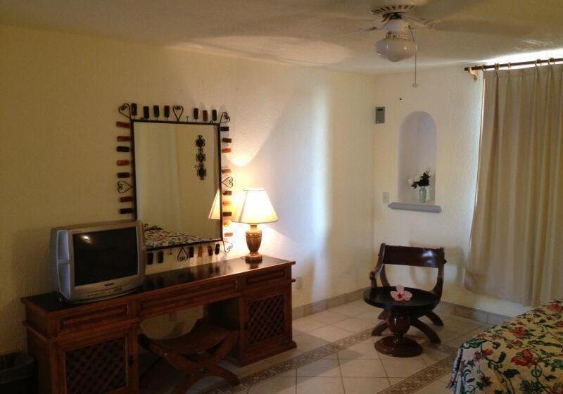 غرفه قياسيه سريرين مزدوجين, The Halfway Inn