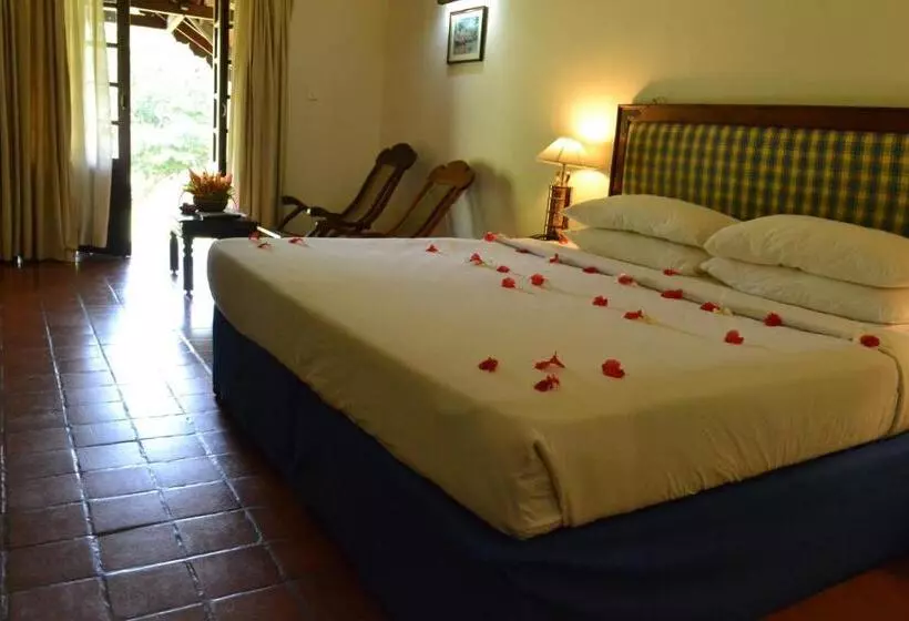 キャビン, Poovar Island Resort