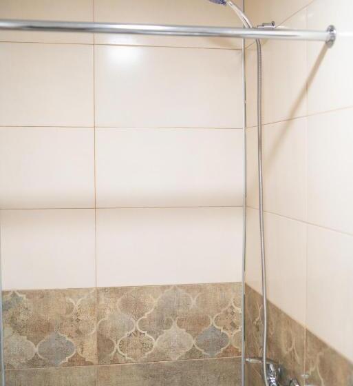 اتاق استاندارد, Bani