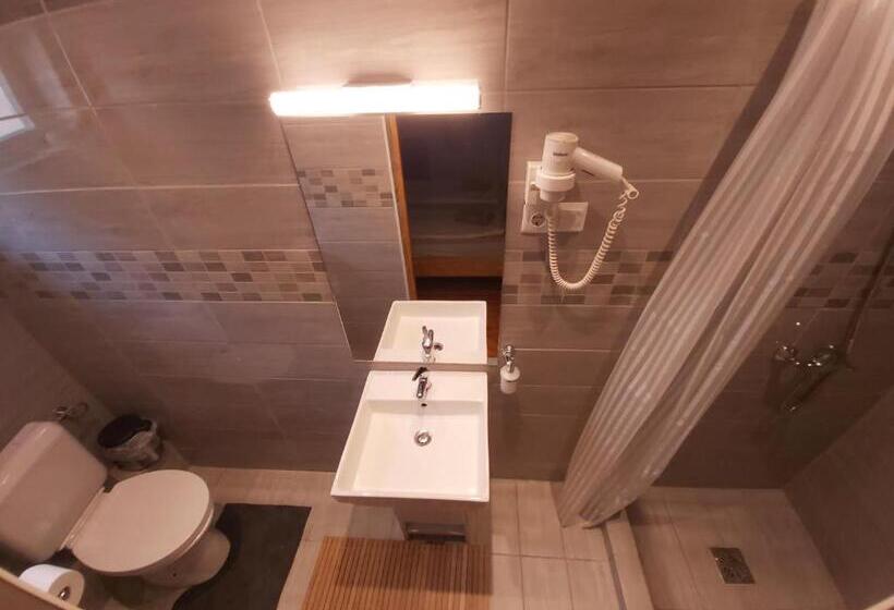 غرفة قياسية رباعية مطلة على الحديقة, Fenyőfa Vendégház