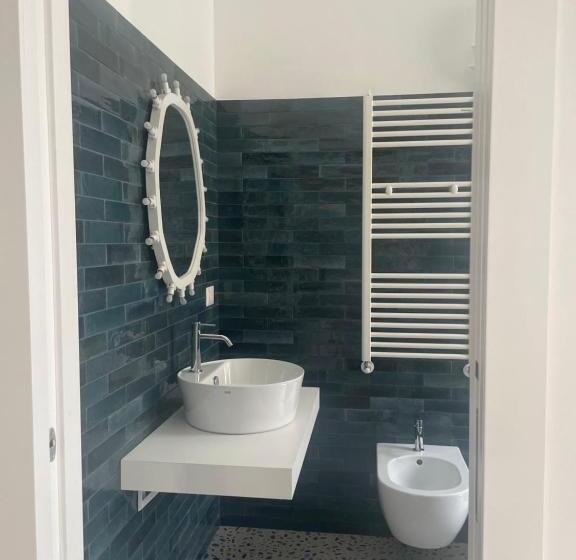 اتاق لوکس, Chiesa Russa