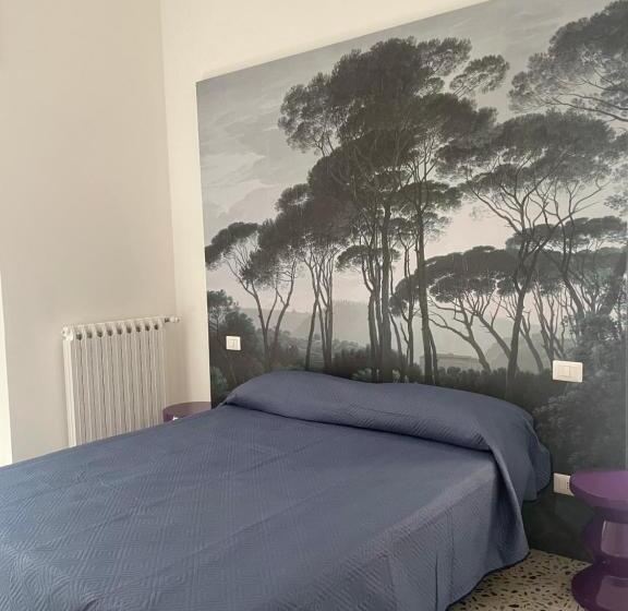 اتاق لوکس, Chiesa Russa