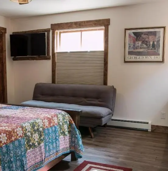 اتاق سوپریور, Clear Creek Inn