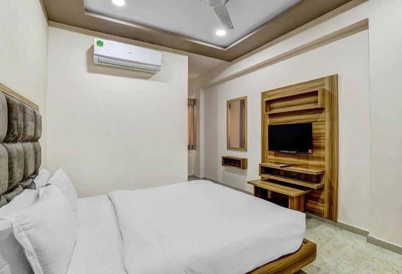 Quarto Estandar, Capital O Maple View