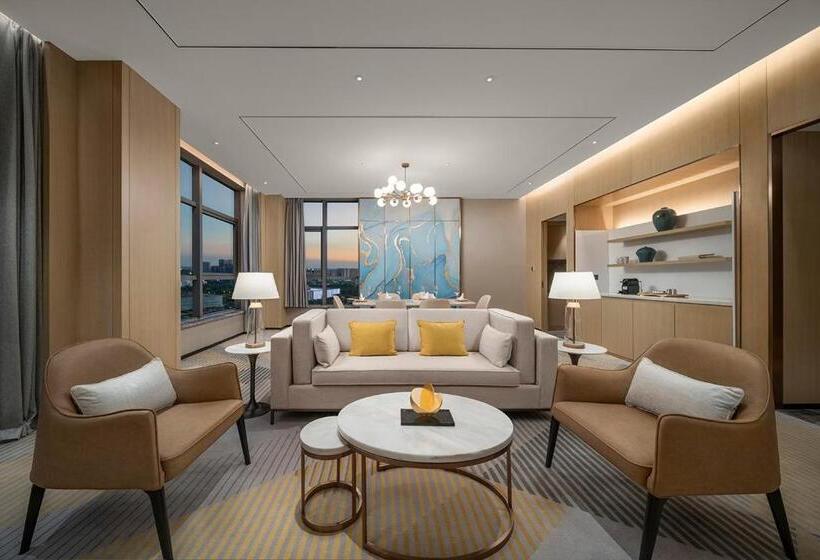 اتاق استاندارد با تخت بزرگ, Holiday Inn Fuyang, An Ihg