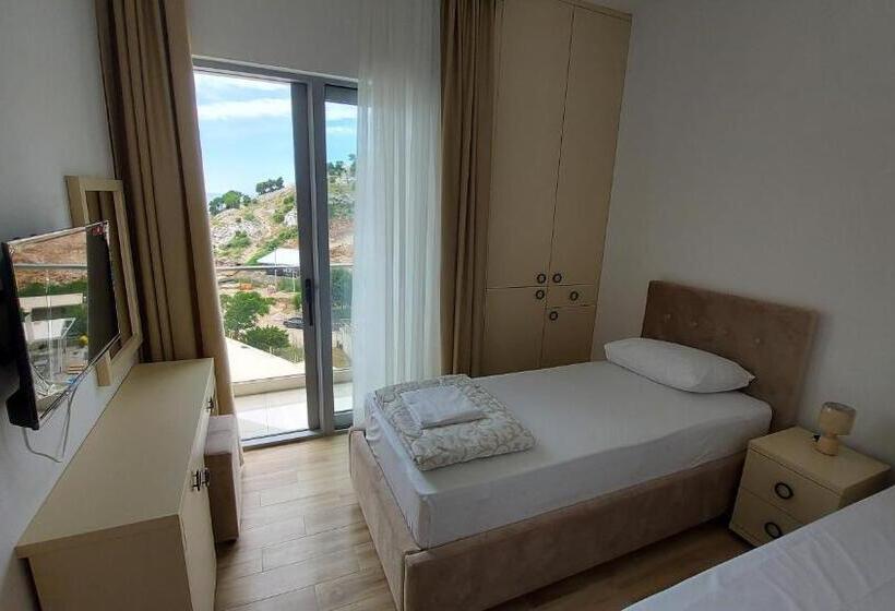 Chambre Standard, Kaligrosh