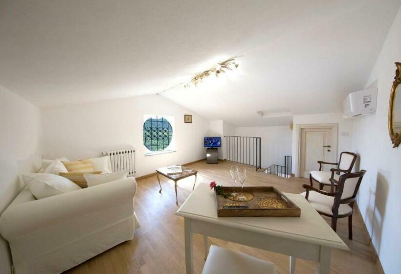 Люкс Вид на Сад, Podere Le Volte Country House La Mita