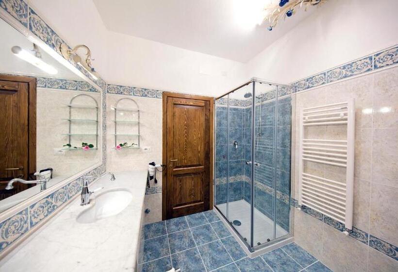 Люкс Вид на Сад, Podere Le Volte Country House La Mita