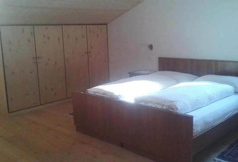 Perhehuone, Thomaserhof